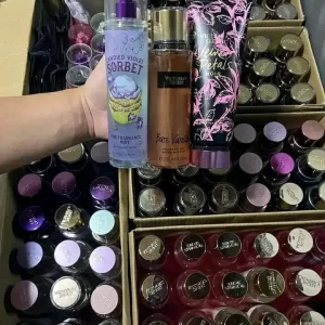 Victoria Secret Wholesale Pallets
