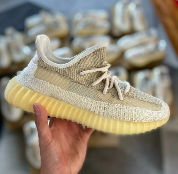 YEEZY SHOES – PALLET